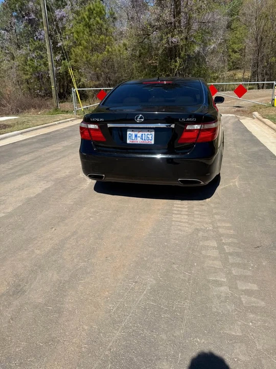 2007 Lexus LS 4th Gen - Image 5 of 7