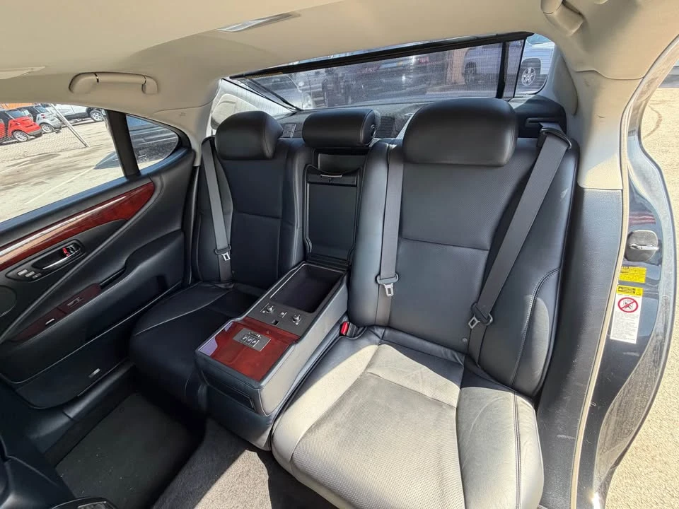 2007 Lexus LS 4th Gen - Image 8 of 18