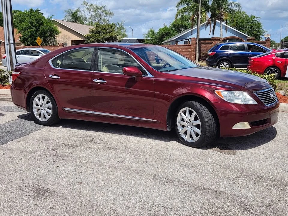 2007 Lexus LS 4th Gen - Image 5 of 13