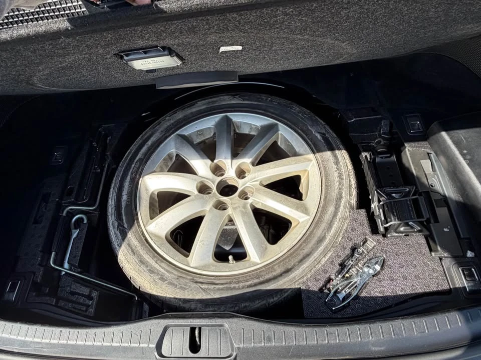 2007 Lexus LS 4th Gen - Image 14 of 18