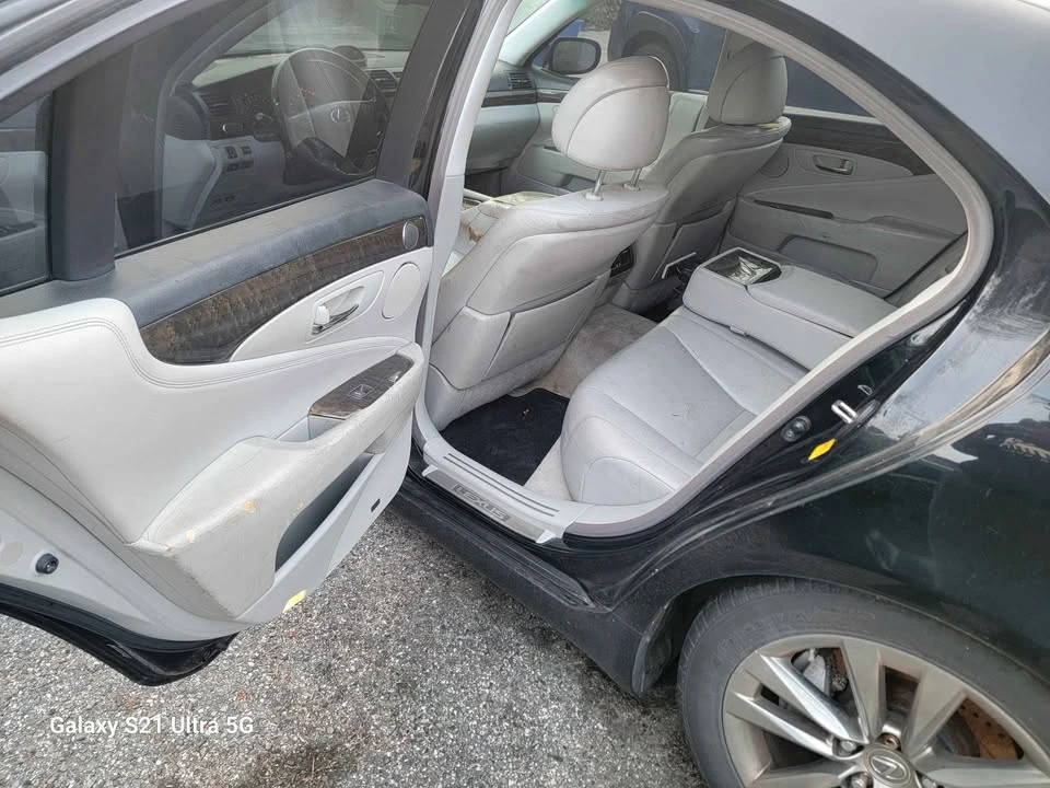 2007 Lexus LS 4th Gen - Image 4 of 12