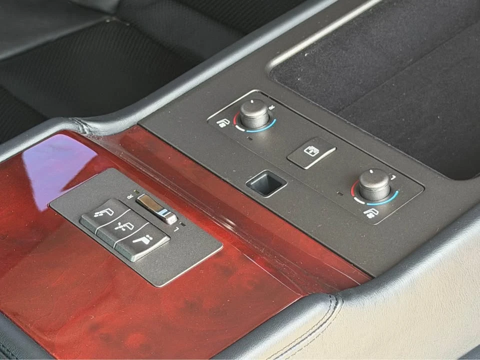 2007 Lexus LS 4th Gen - Image 9 of 18