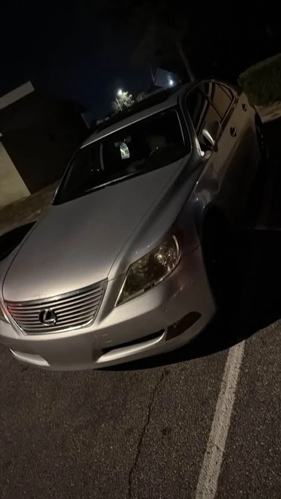 2007 Lexus LS 4th Gen - Image 7 of 15