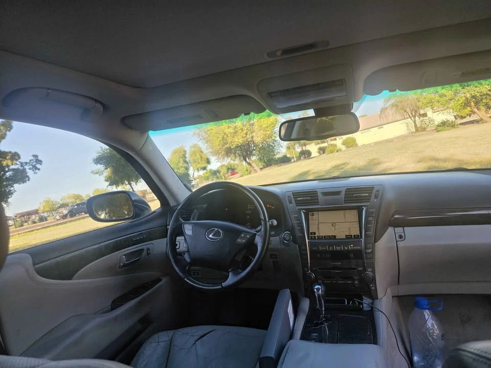 2007 Lexus LS 4th Gen - Image 9 of 11