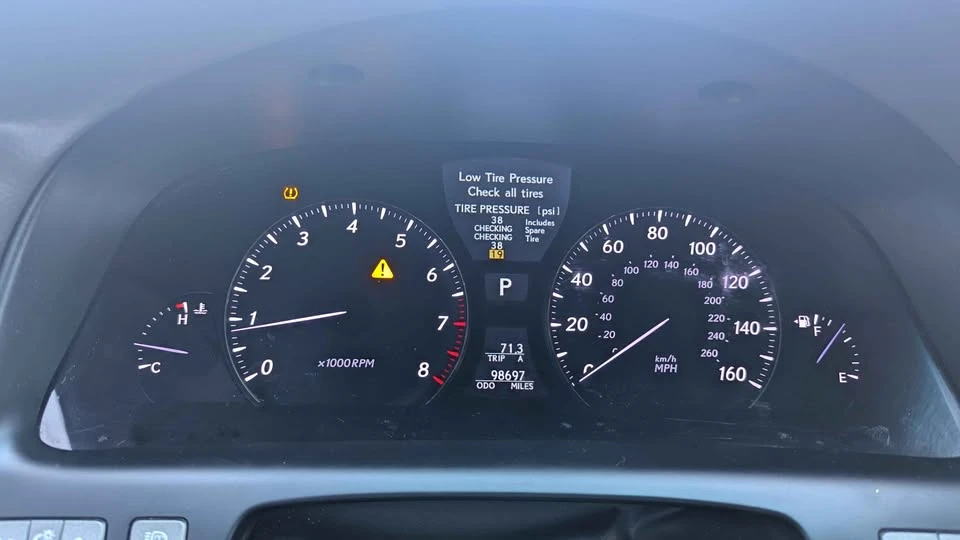2007 Lexus LS 4th Gen - Image 9 of 10