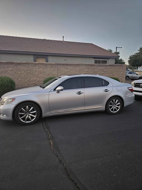2007 Lexus LS 4th Gen - Image 3 of 11
