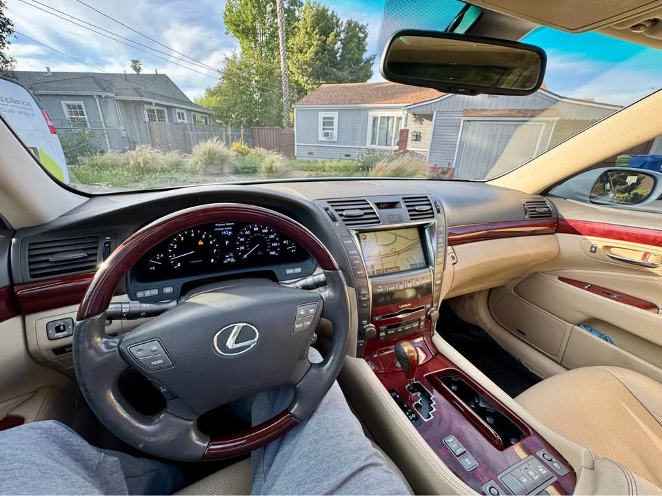 2007 Lexus LS 4th Gen - Image 13 of 14