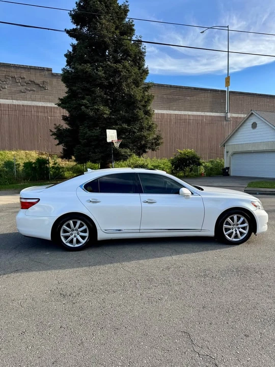 2007 Lexus LS 4th Gen - Image 7 of 14
