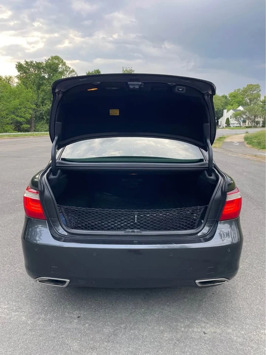 2007 Lexus LS 4th Gen - Image 18 of 19