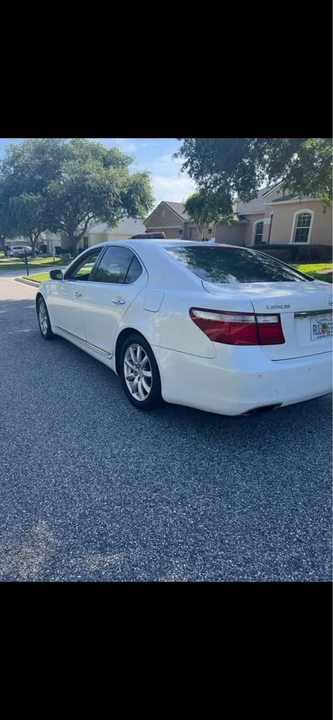2007 Lexus LS 4th Gen - Image 4 of 7