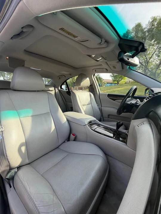 2007 Lexus LS 4th Gen - Image 10 of 19