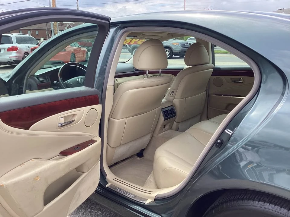 2007 Lexus LS 4th Gen - Image 6 of 8