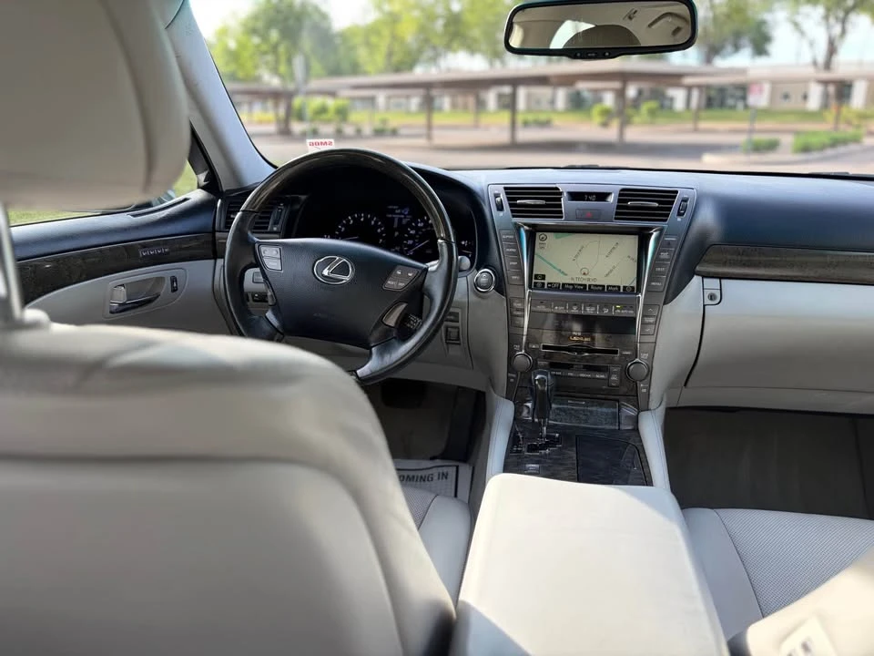 2007 Lexus LS 4th Gen - Image 14 of 19