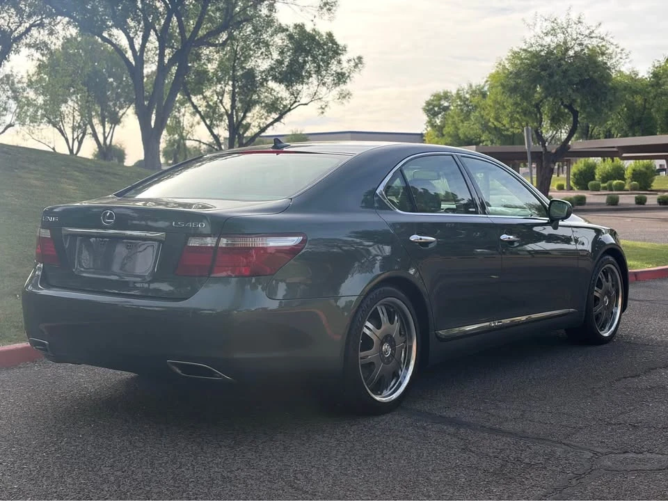 2007 Lexus LS 4th Gen - Image 5 of 19