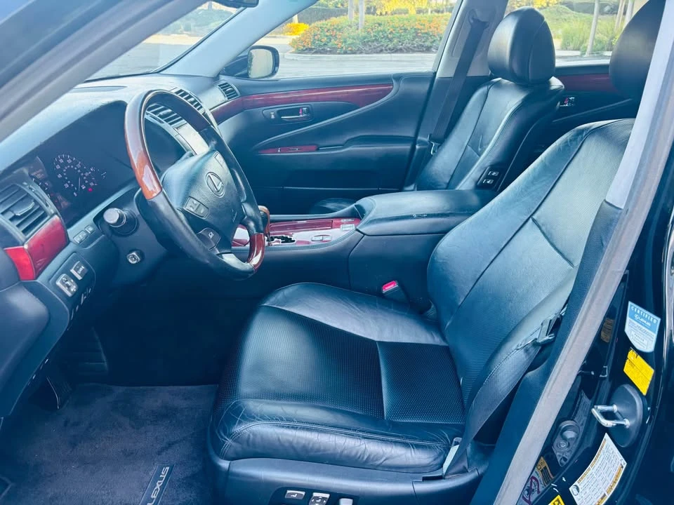 2007 Lexus LS 4th Gen - Image 9 of 13