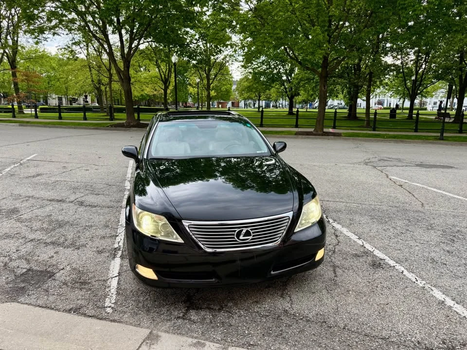 2007 Lexus LS 4th Gen - Image 3 of 15