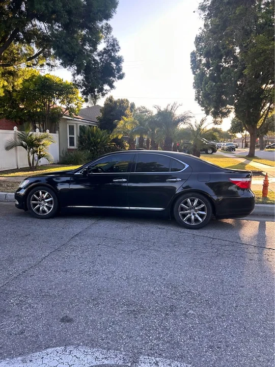 2007 Lexus LS 4th Gen - Image 6 of 12