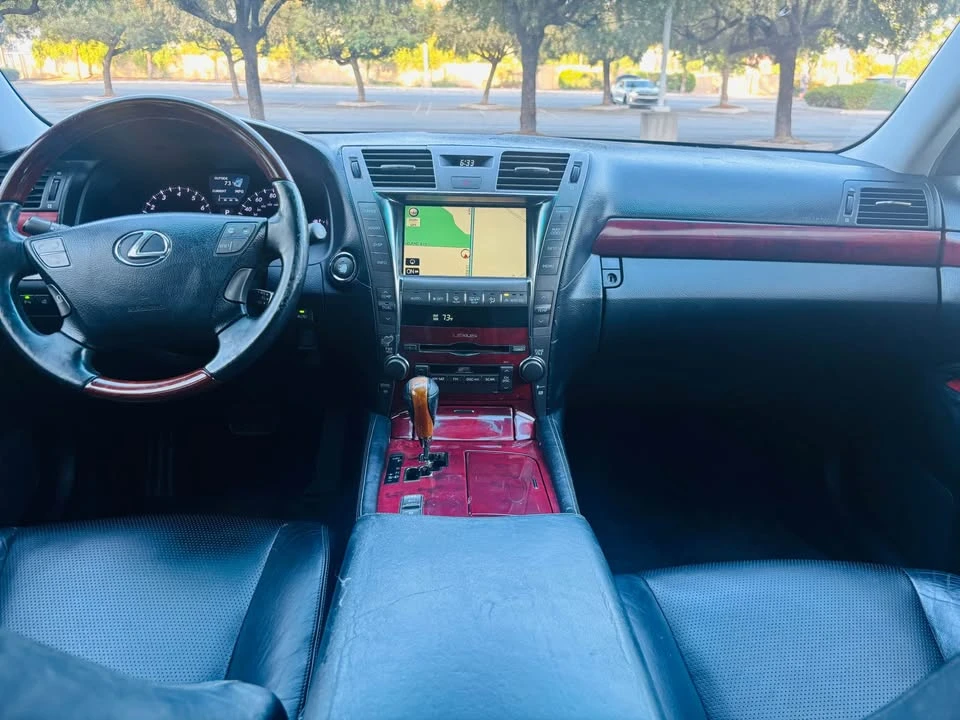 2007 Lexus LS 4th Gen - Image 11 of 13