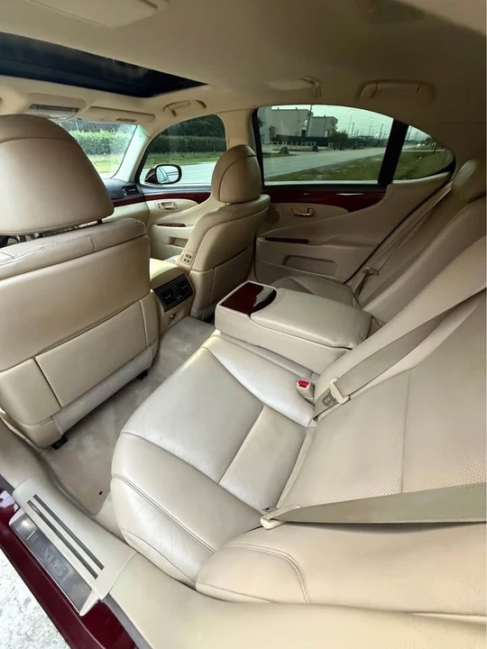 2007 Lexus LS 4th Gen - Image 7 of 14
