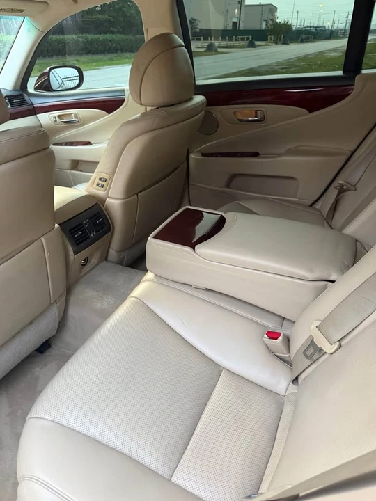 2007 Lexus LS 4th Gen - Image 8 of 14