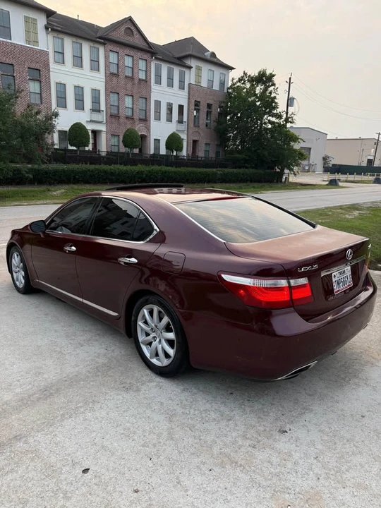 2007 Lexus LS 4th Gen - Image 4 of 14