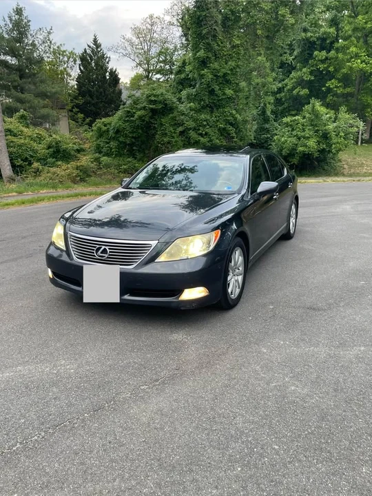 2007 Lexus LS 4th Gen - Image 8 of 19