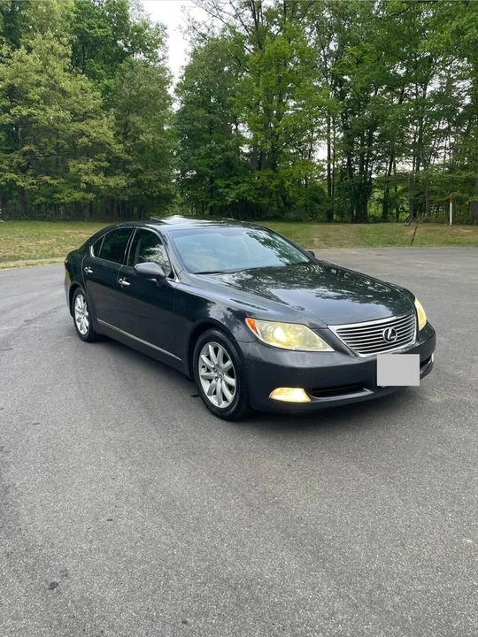 2007 Lexus LS 4th Gen - Image 5 of 19