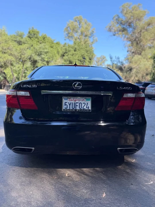 2007 Lexus LS 4th Gen - Image 8 of 16