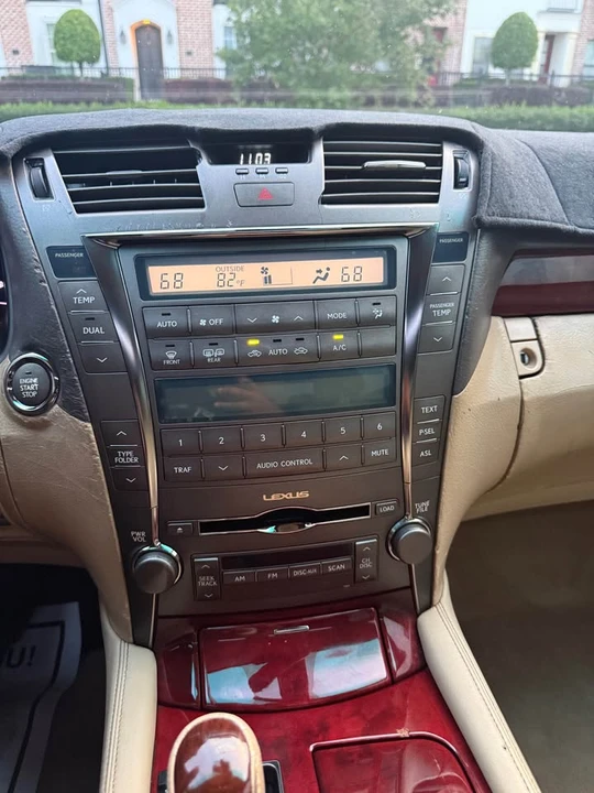 2007 Lexus LS 4th Gen - Image 14 of 14