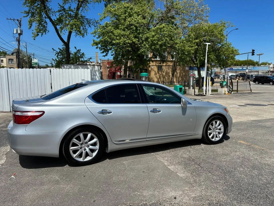 2007 Lexus LS 4th Gen - Image 2 of 10