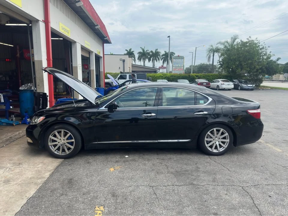 2007 Lexus LS 4th Gen - Image 4 of 4