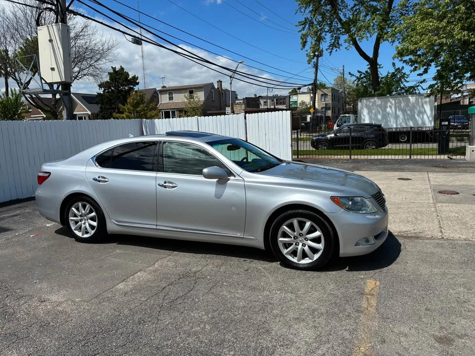 2007 Lexus LS 4th Gen - Image 5 of 10
