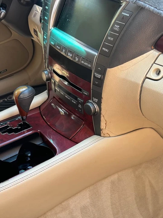 2007 Lexus LS 4th Gen - Image 18 of 18