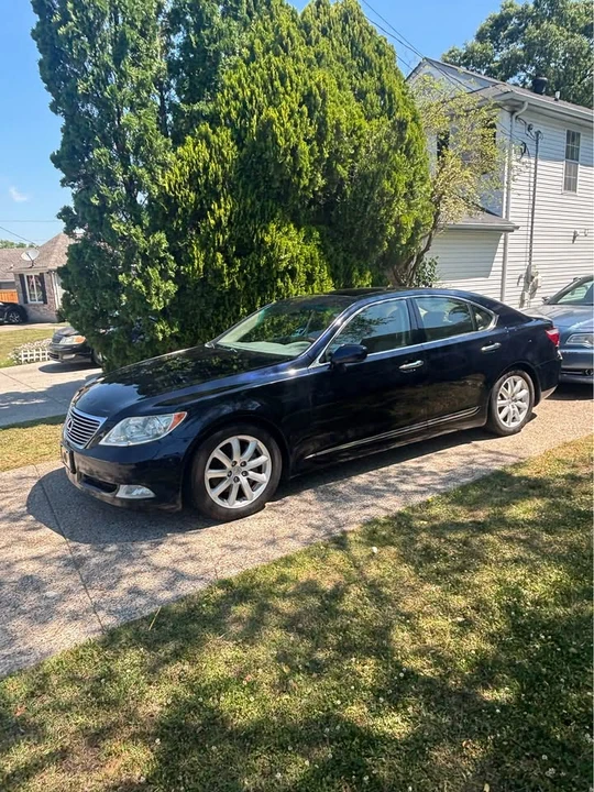 2007 Lexus LS 4th Gen - Image 2 of 18