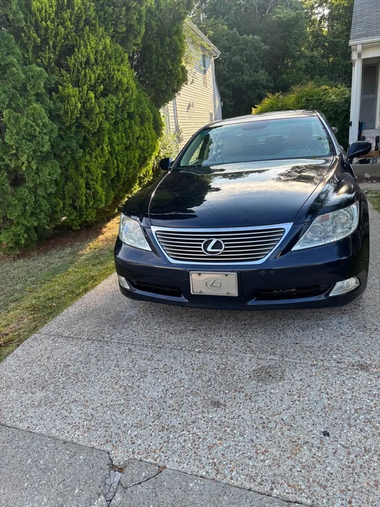 2007 Lexus LS 4th Gen - Image 3 of 18