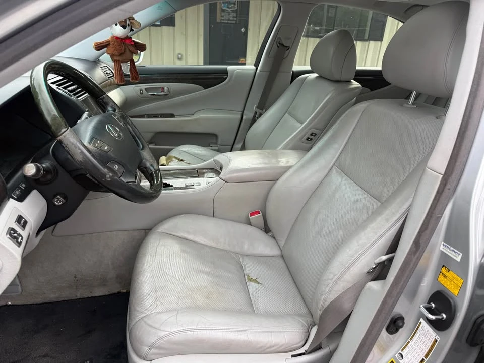 2007 Lexus LS 4th Gen - Image 16 of 18