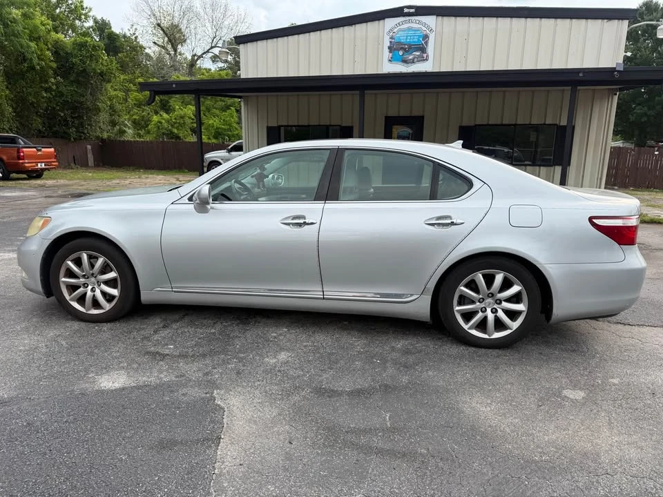 2007 Lexus LS 4th Gen - Image 8 of 18