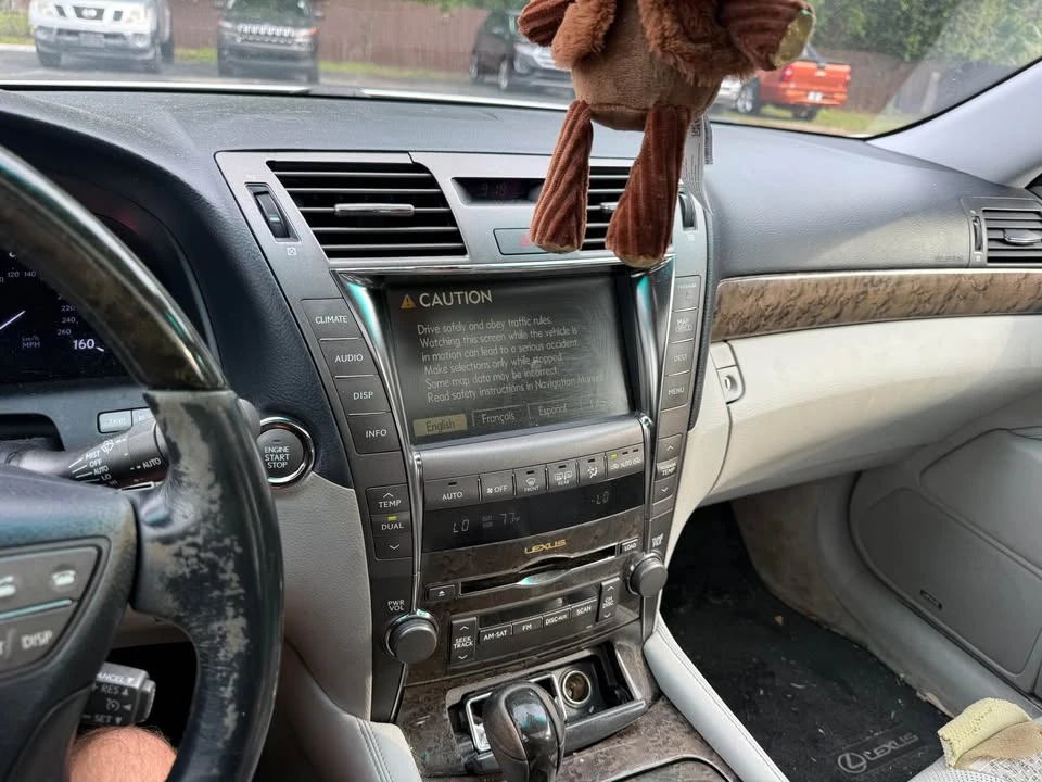 2007 Lexus LS 4th Gen - Image 18 of 18