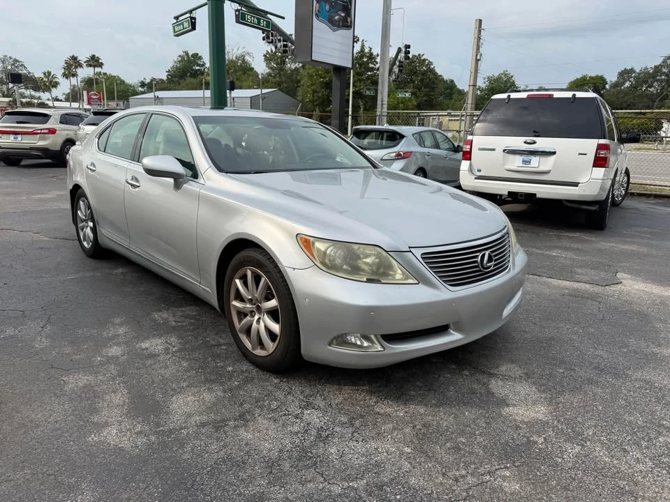 2007 Lexus LS 4th Gen - Image 3 of 18