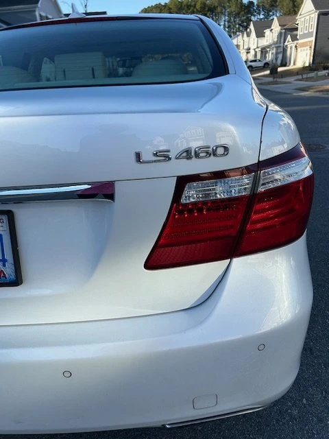 2007 Lexus LS 4th Gen - Image 10 of 13