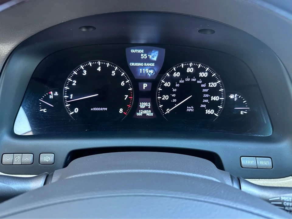 2007 Lexus LS 4th Gen - Image 16 of 19