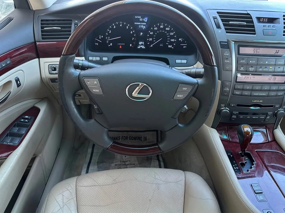2007 Lexus LS 4th Gen - Image 17 of 19