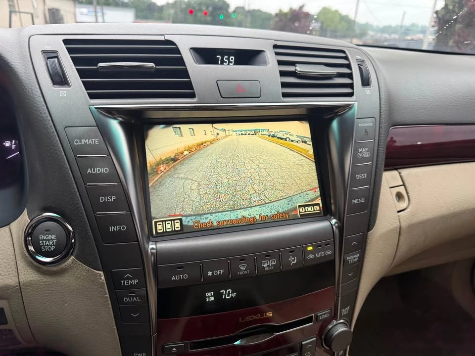 2007 Lexus LS 4th Gen - Image 15 of 20