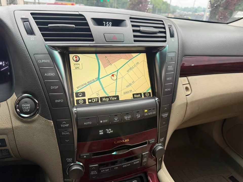2007 Lexus LS 4th Gen - Image 18 of 20
