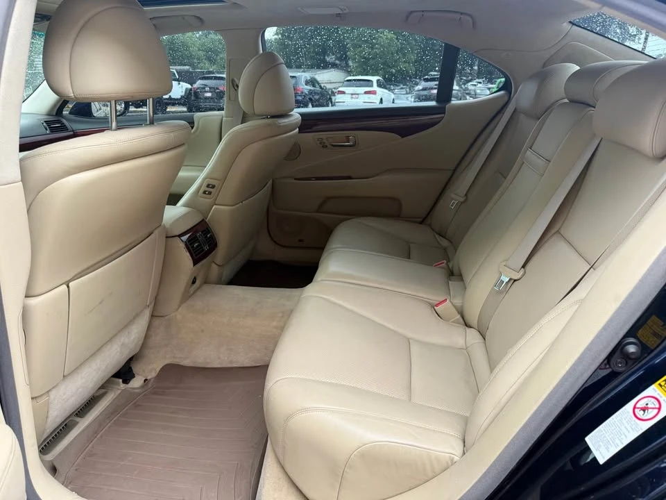 2007 Lexus LS 4th Gen - Image 11 of 20