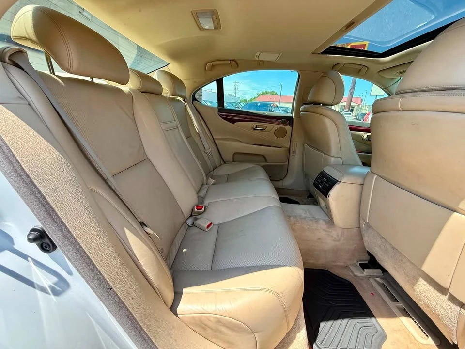 2007 Lexus LS 4th Gen - Image 12 of 20