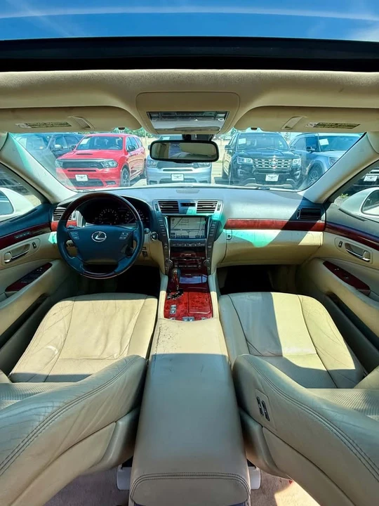 2007 Lexus LS 4th Gen - Image 13 of 20