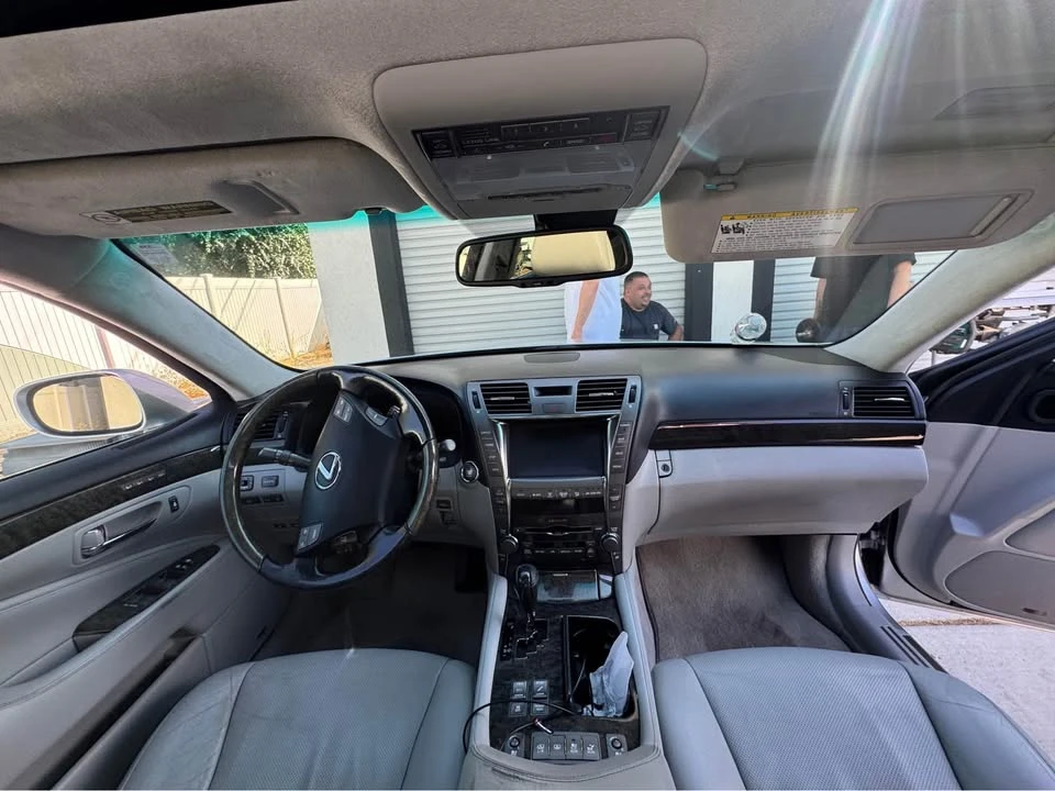 2007 Lexus LS 4th Gen - Image 9 of 10