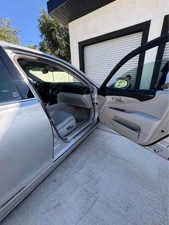 2007 Lexus LS 4th Gen - Image 6 of 10