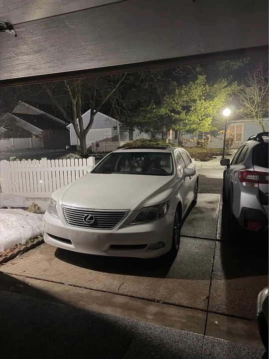 2007 Lexus LS 4th Gen - Image 6 of 11
